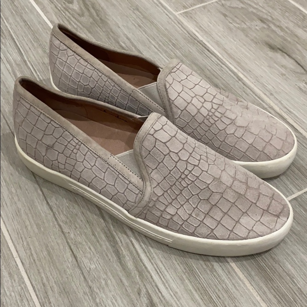 JOIE Huxley Slip On Suede Sneaker size 38 8